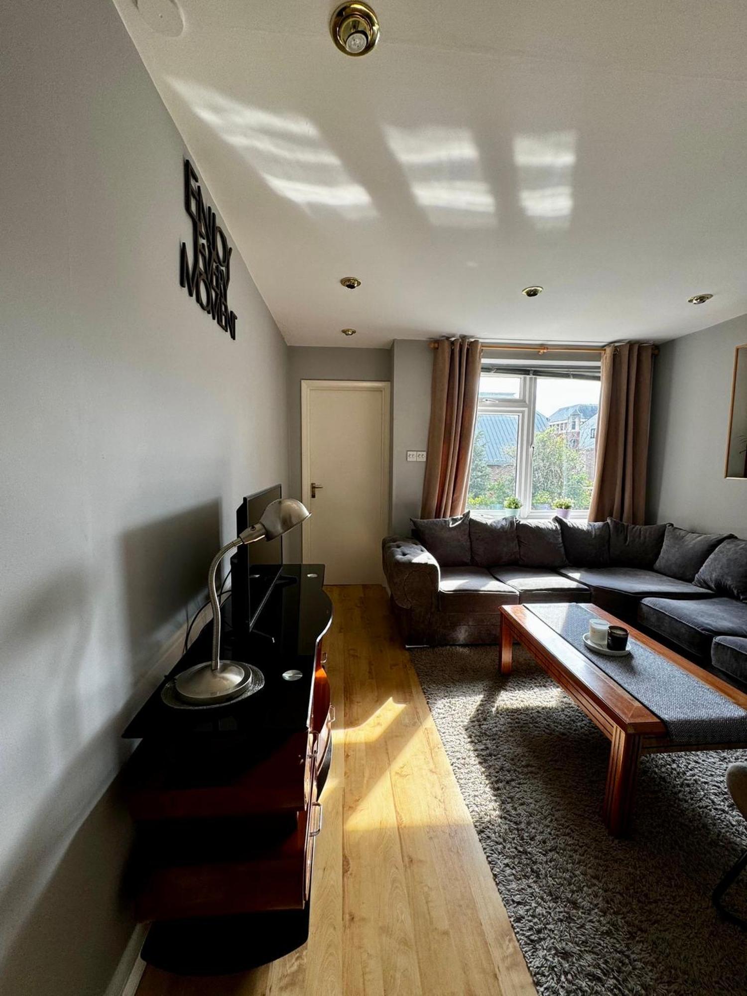 Amazing En-Suite Apartment In Finchley Central Londres Extérieur photo