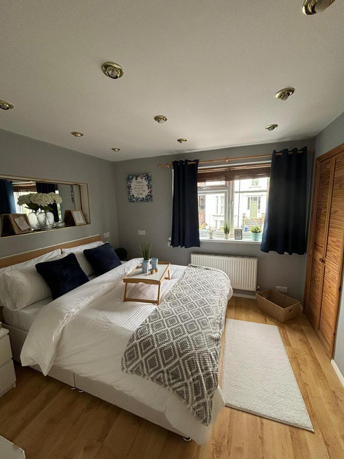 Amazing En-Suite Apartment In Finchley Central Londres Extérieur photo