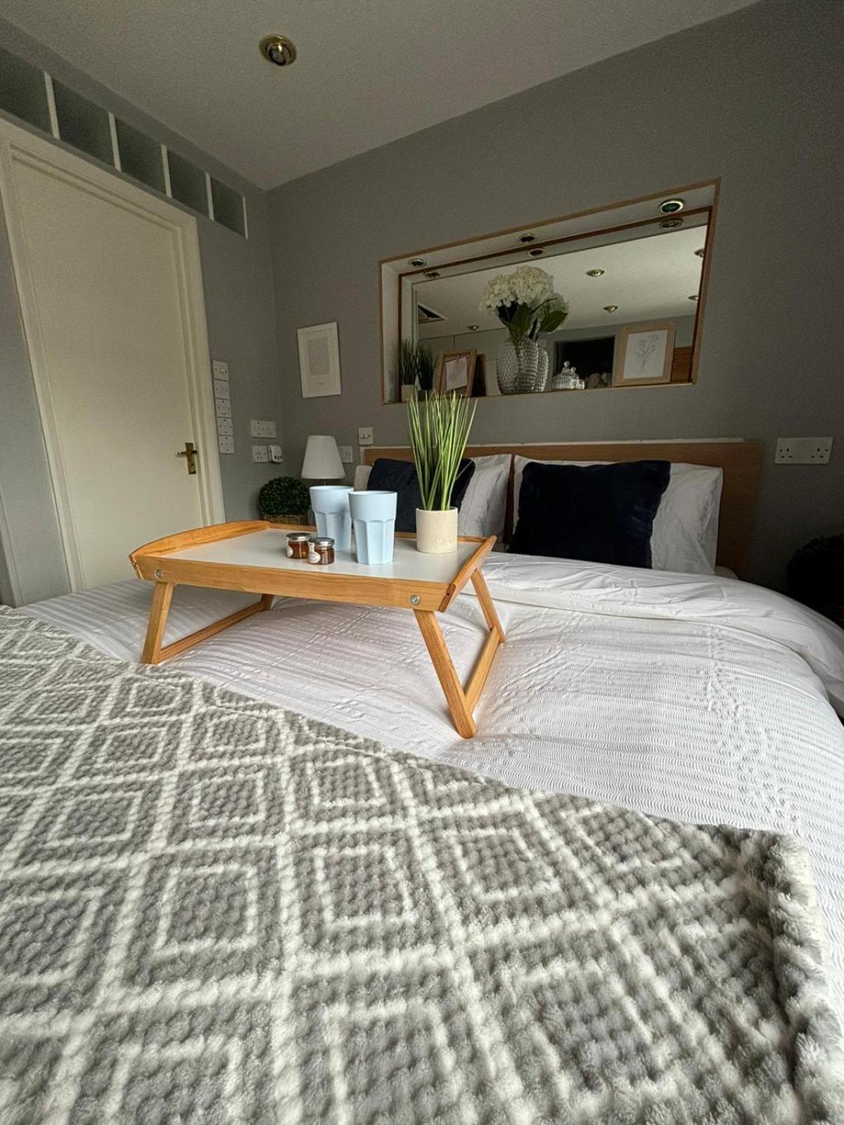 Amazing En-Suite Apartment In Finchley Central Londres Extérieur photo