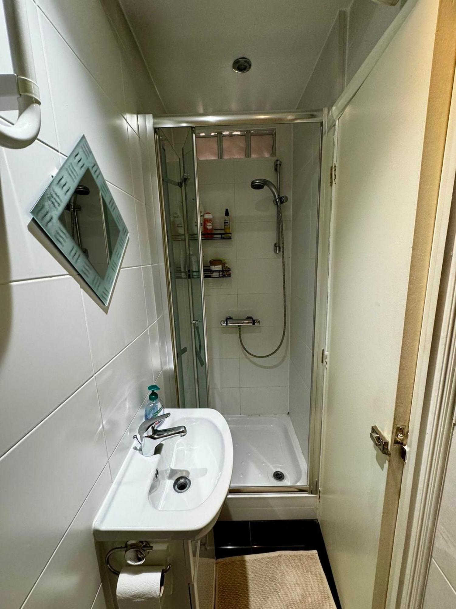 Amazing En-Suite Apartment In Finchley Central Londres Extérieur photo