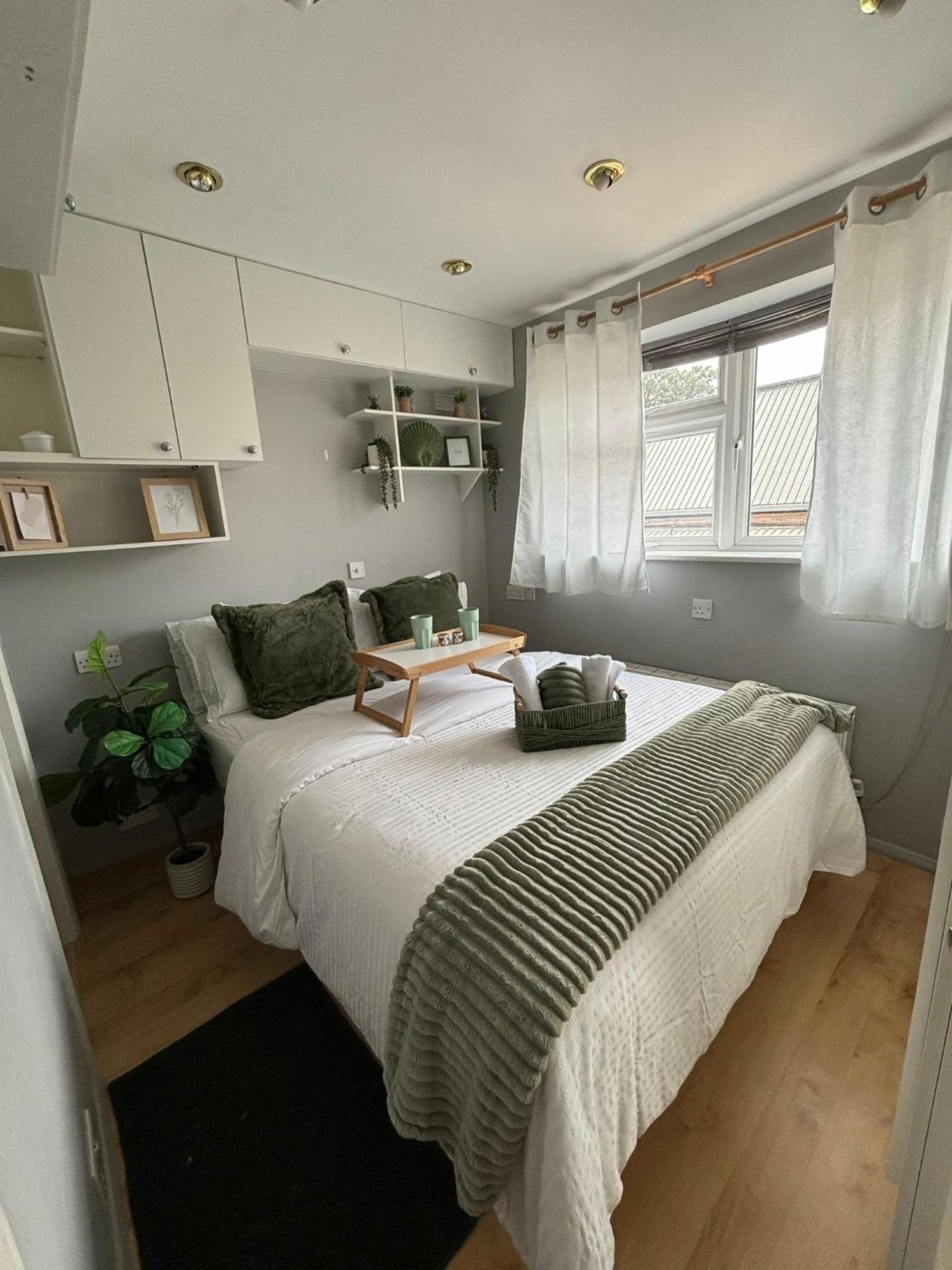 Amazing En-Suite Apartment In Finchley Central Londres Extérieur photo